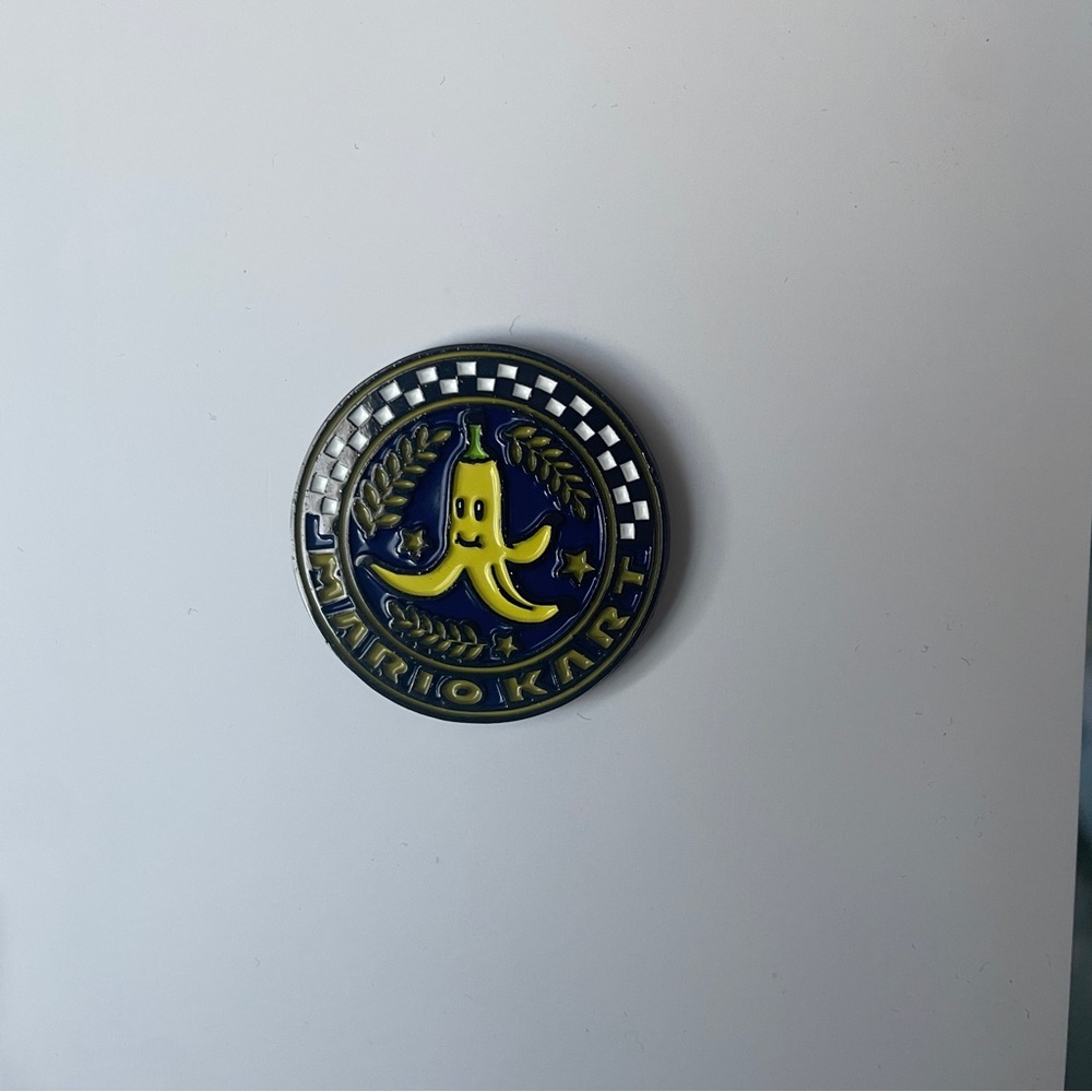 Mario kart banana pin